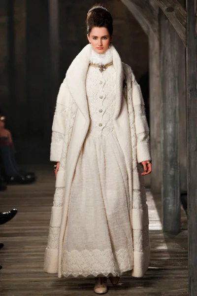 Look 76
